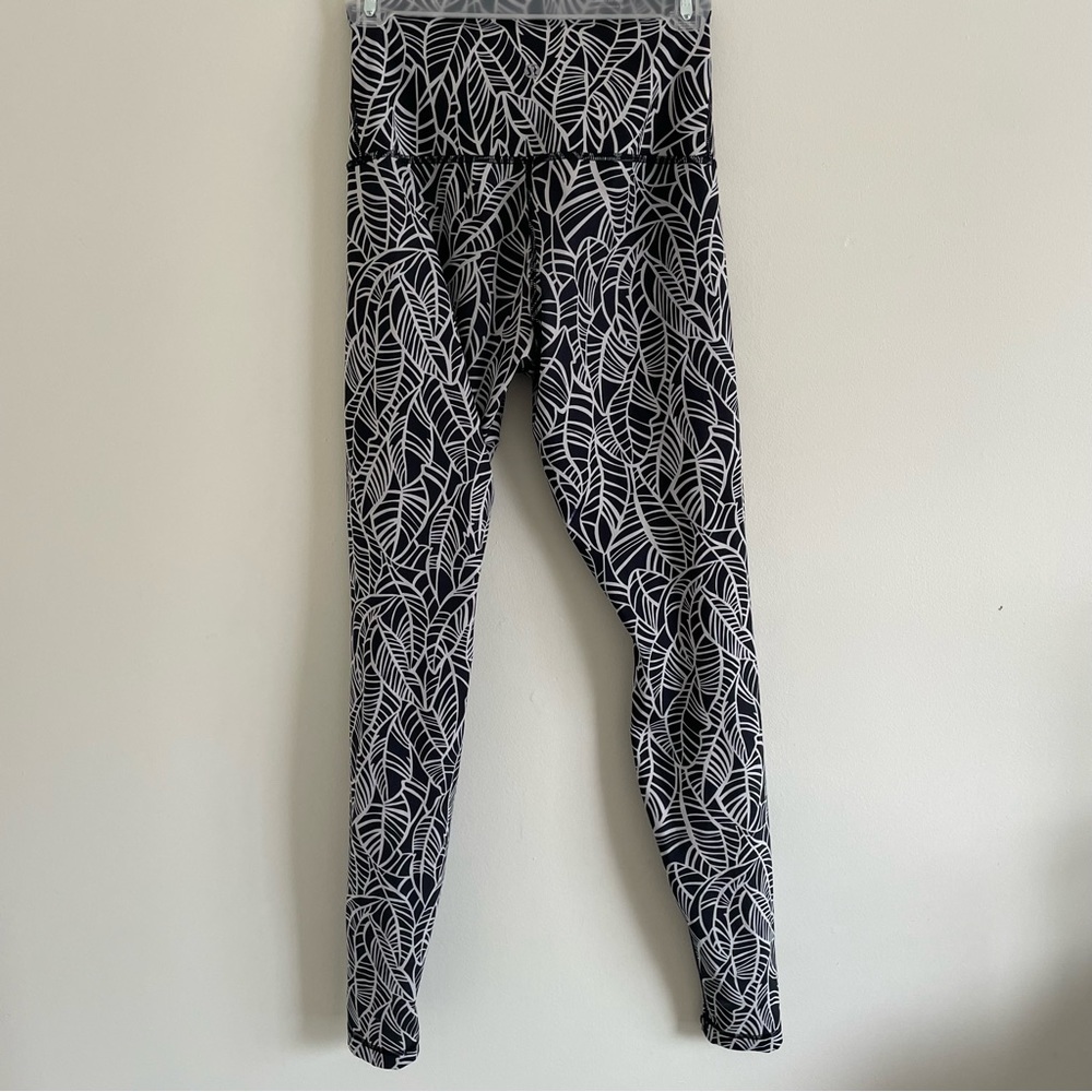 Lululemon Wunder Under Pant Full-On Luxtreme (Roll Down) - Picture 3 of 5